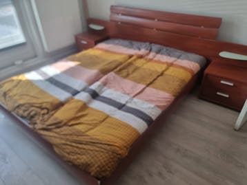 Twee persoons bed met verstelbare lattenbodem twee ma 80x200