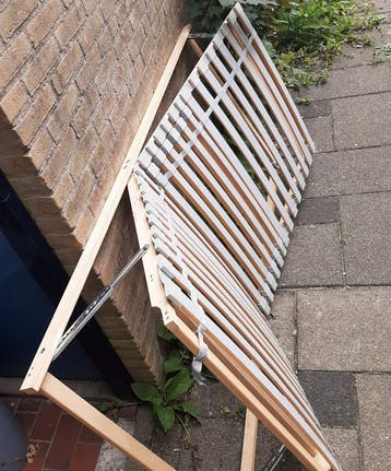 3 lattenbodems 90x200. 1: verstelbaar hoofd- en voeteneind
