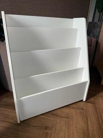 Boekenkast kinder boeken