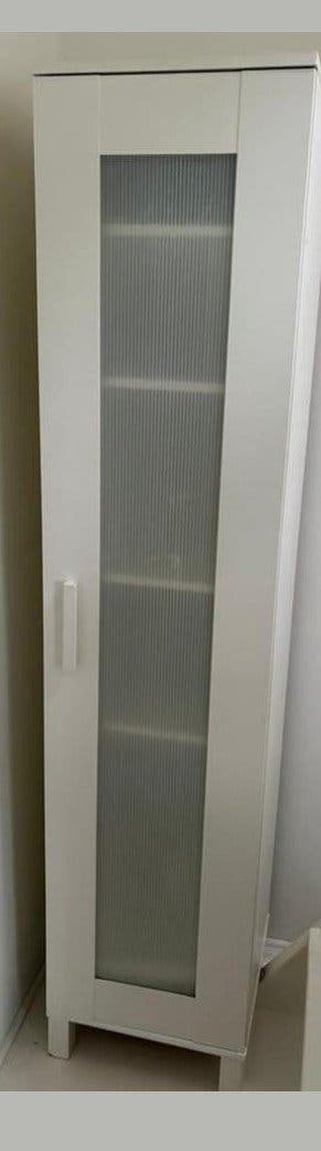Gratis; smalle Ikea kast