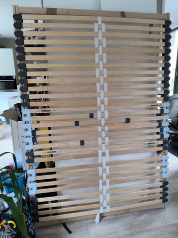 Gratis lattenbodem 140x200 in goede staat