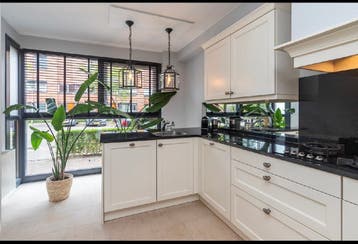 Vandaag 13.00 uur keuken ophalen