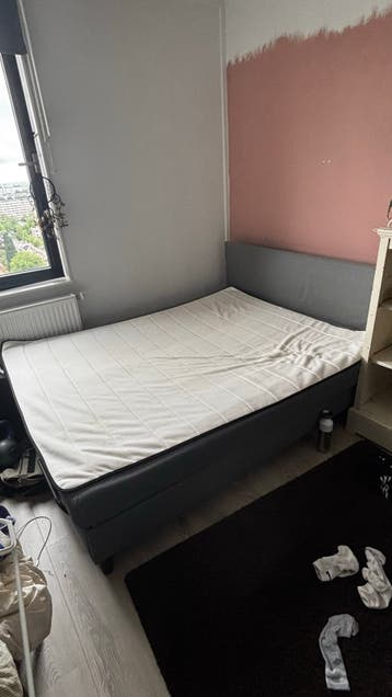 Gratis IKEA bedframe incl. matras