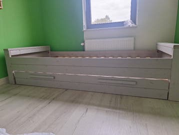 Eenpersoonsbed 90x200 cm met opberglade – gratis af te halen