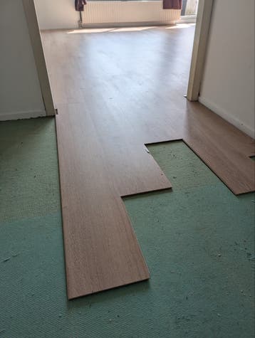 Klik laminaat Ikea Tundra gratis af te halen in Hilversum.