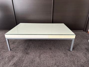 Ikea tafels 4 x gratis ophalen !