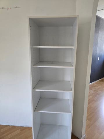 Gebruikte kast gratis af te halen