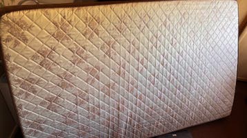 Matras 190 x 115 cm gratis