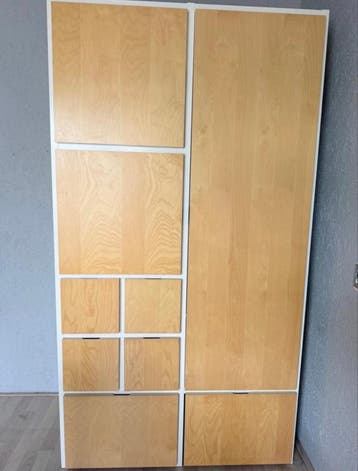 IKEA kast met veel vakjes, reeds gedemonteerd