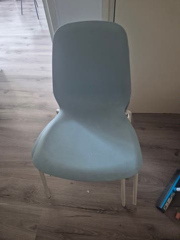 Gratis 4 stoelen