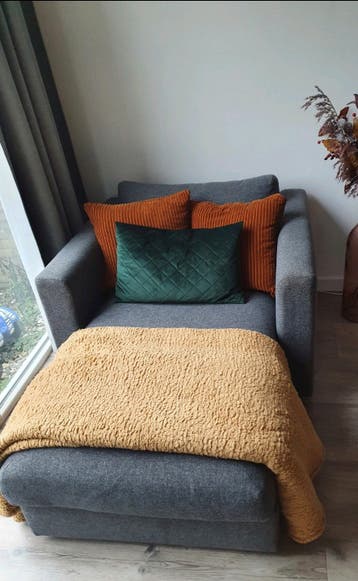 Gratis af te halen: Comfortabele loungebank met opbergruimte