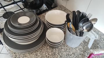 Servies en bestek voor starters of extra gebruik