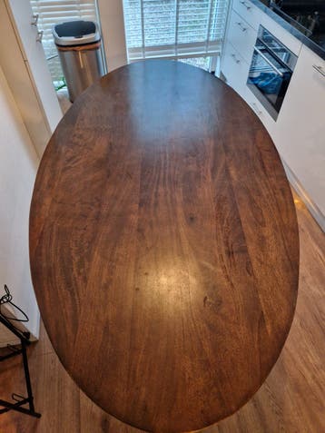 GRATIS Mooie eettafel