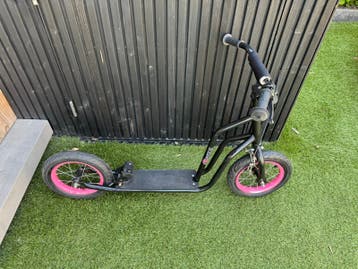 step met roze wielen