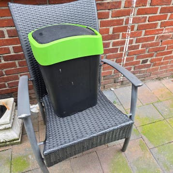 Kleine prullenbak met deksel - Ideaal voor hondenbrokken