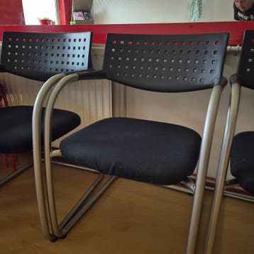 8 gebruikte stoelen gratis af te halen. In Hatert Nijmegen.