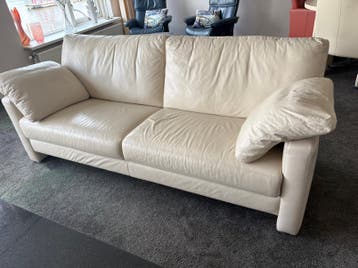 Roomkleurig bankstel leer