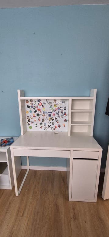GRATIS IKEA Kinderbureau met opzetstuk - Gratis af te halen