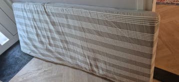Gratis af te halen: Schuimrubberen eenpersoons matras