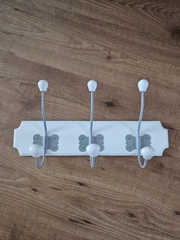 Cap Hanger