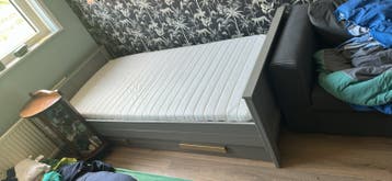 Junior bed 90x200