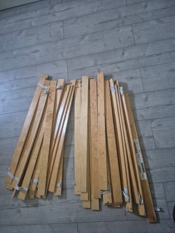 GRATIS OP TE HALEN: 2x IKEA Luroy lattenbodem 90x200 cm