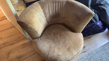 Bruine fauteuil, comfortabele stoel