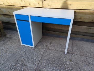 IKEA Micke bureau wit/blauw - Gratis af te halen