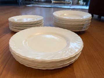 Witte dinerborden met golvend patroon - Set van 20