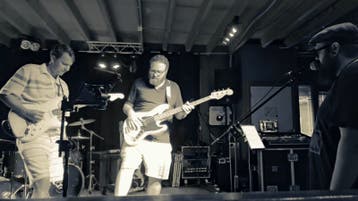 Hamond/Toetsenist en 2e Gitarist omgeving Haarlem-Leiden