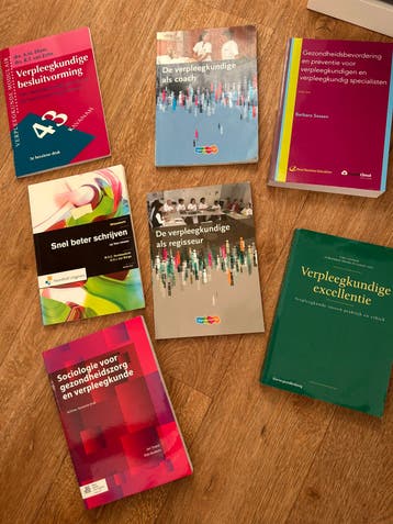 Diverse boeken verpleegkunde