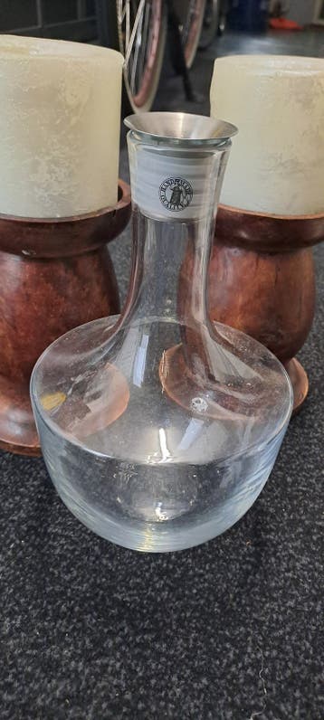 Karaf glas vaas wijn