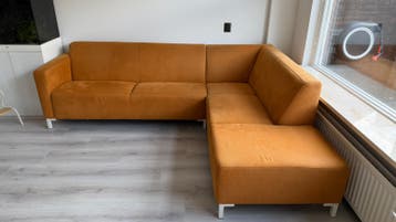 Oranje hoekbank