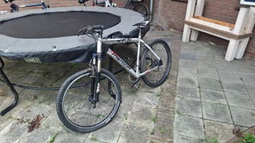 Mountainbike grijs
