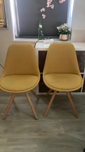 2 Kave Home Ralf stoelen