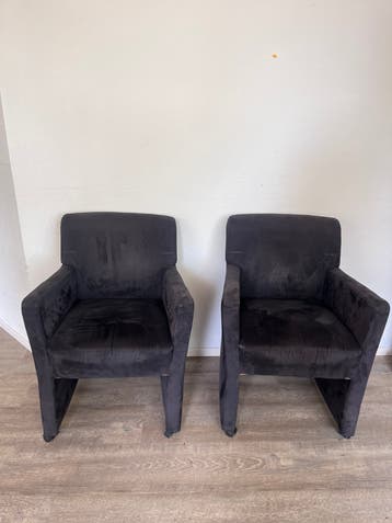 Stoelen gratis af te halen