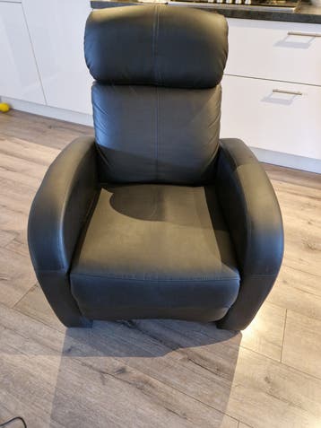 Comfortabele zwarte leren relaxfauteuil
