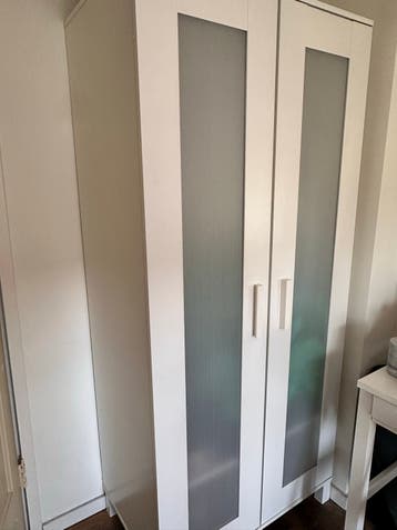 Ikea Kast met deuren en planken