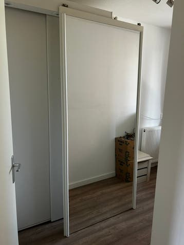 Gratis Spiegel schuifdeur