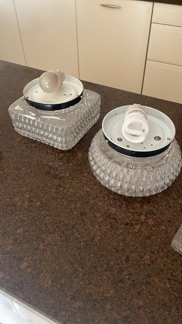 Set van 2 vintage glazen plafondlampen