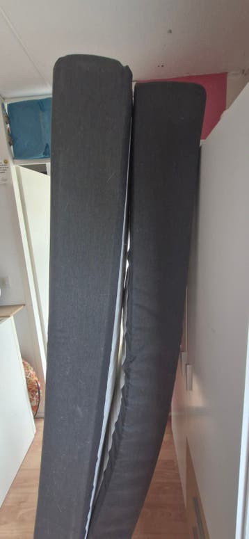 GRATIS!!  2x Matras 80x200 cm - Zo goed als nieuw