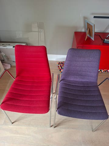 Twee stoelen