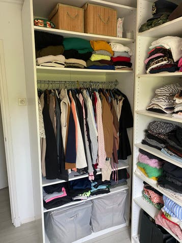 Witte pax kleding kast gratis