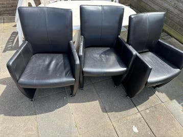3x Zwarte leren eetkamerstoelen met armleuning