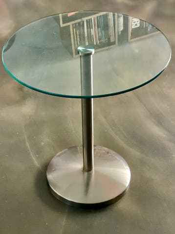 glazen bijzet tafel