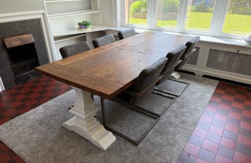 Eettafel met 6 stoelen