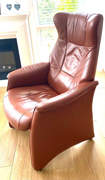 Fijn zittende leren fauteuil Verstelbare rugleuning