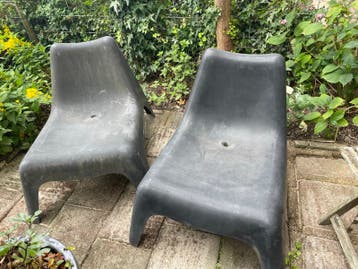 Twee tuinstoelen, gratis af te halen
