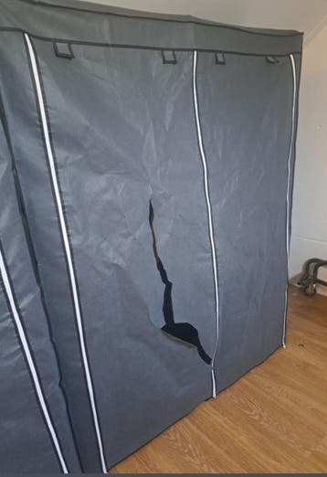 Gratis opvouwbare kledingkast
