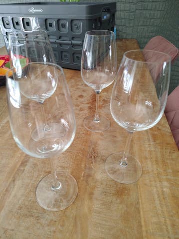 Gratis 4 wijnglazen!